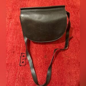 Givenchy Infinity Leather Saddle Shoulder Bag, Black